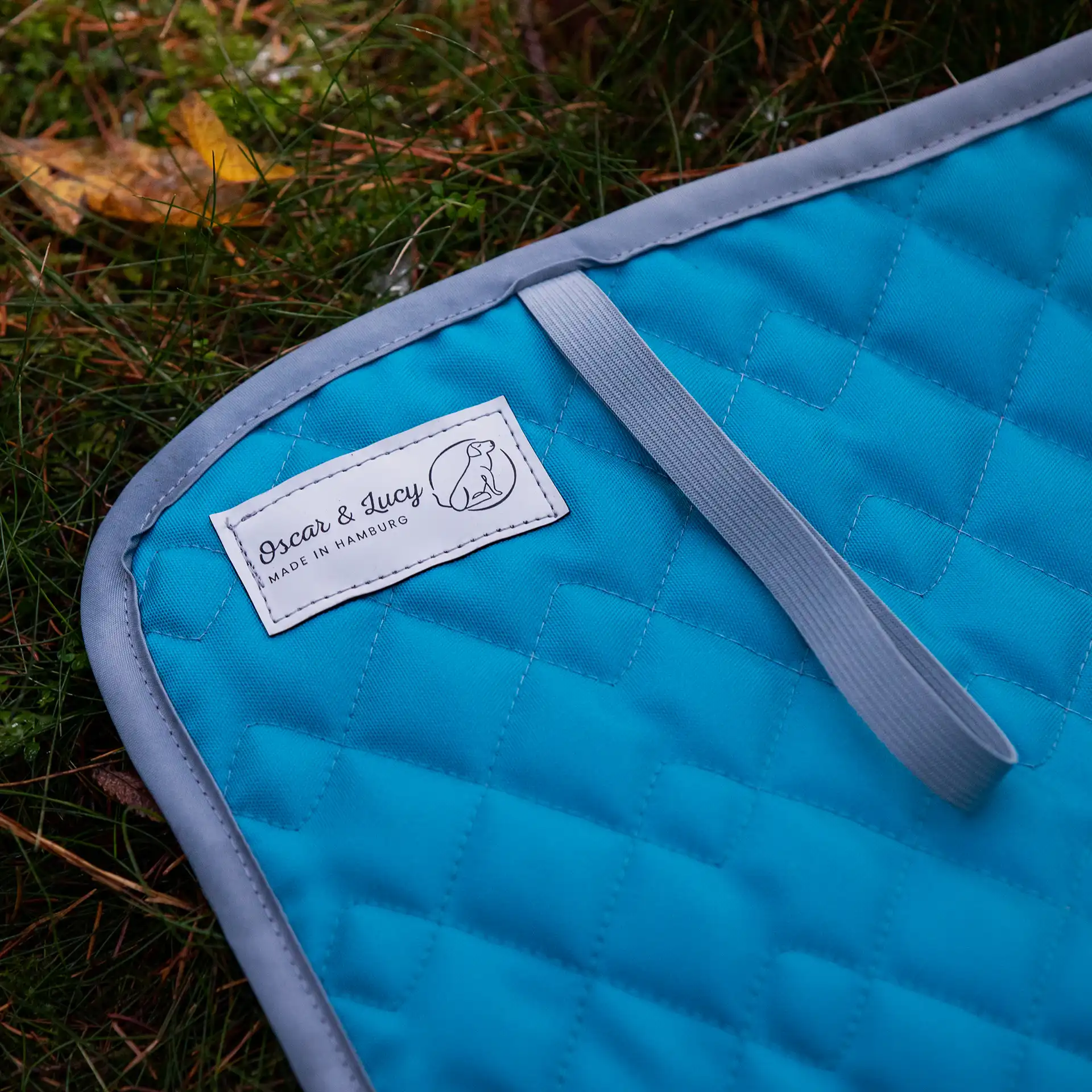 Hundedecke  / Hundematte LUCY 100x70cm - Indoor und Outdoor Reisedecke