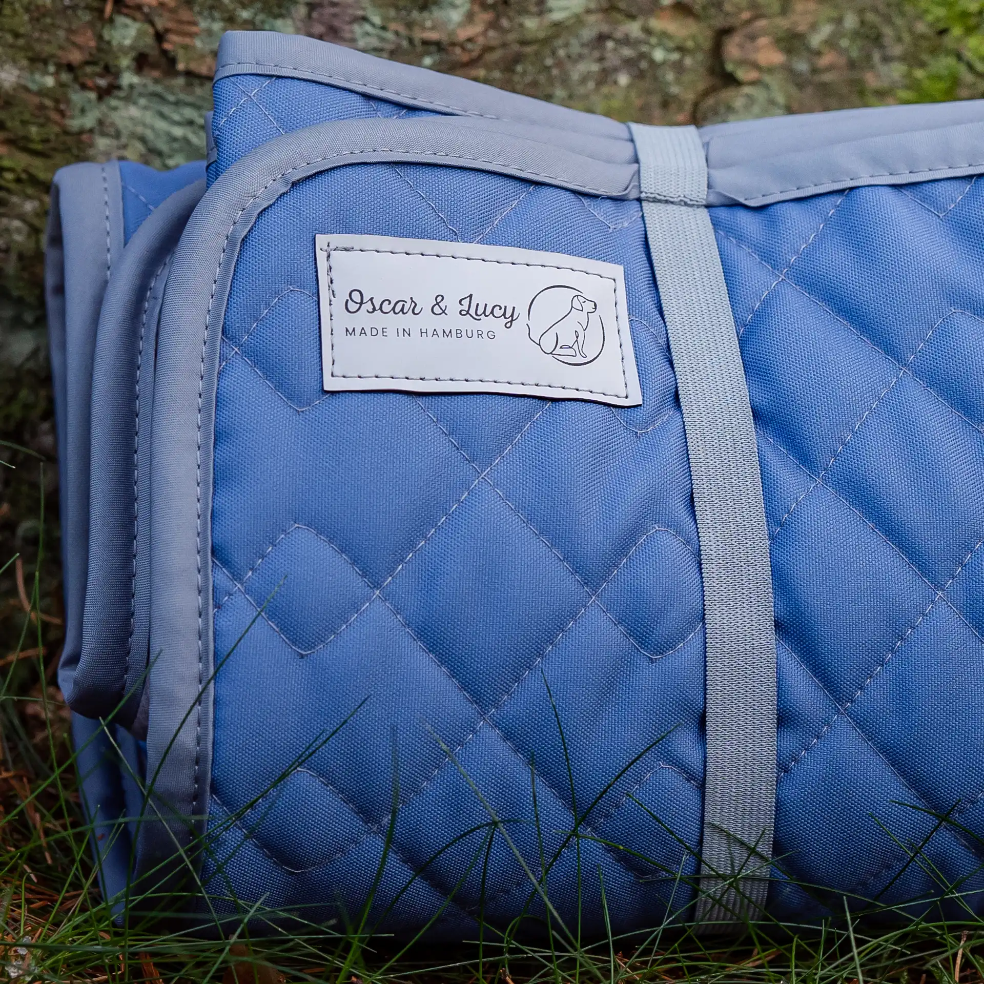 Hundedecke  / Hundematte LUCY 100x70cm - Indoor und Outdoor Reisedecke